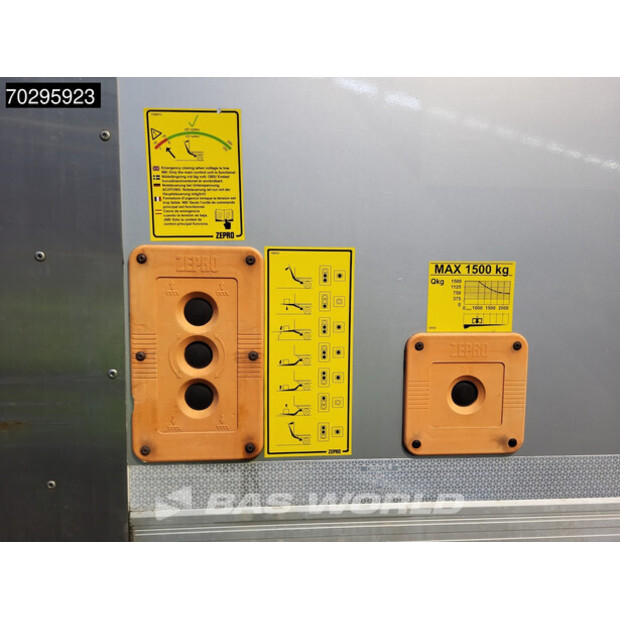 2017 مرسيدس بنز Atego 1330-43113657