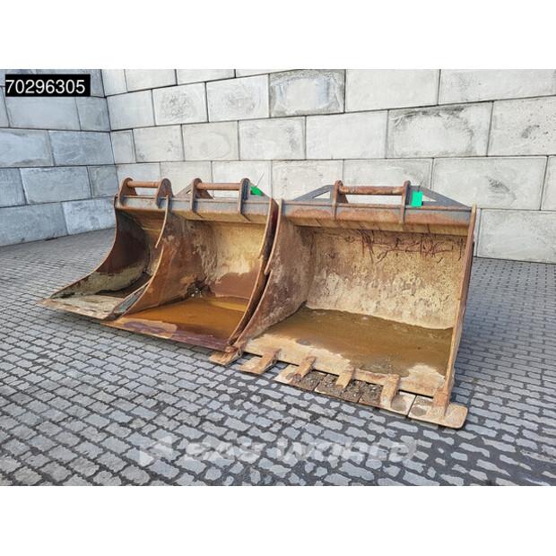 2015 كوماتسو PC360LC-10-43113786