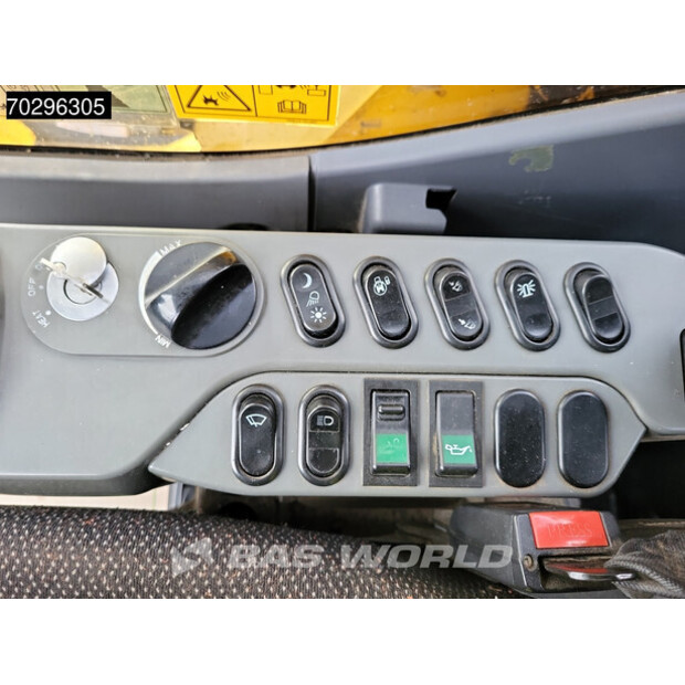 2015 كوماتسو PC360LC-10-43113819