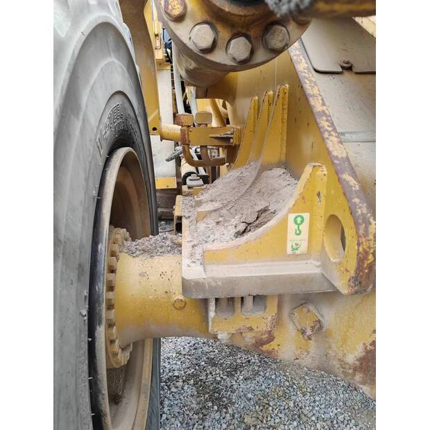 2013 كاتربيلر 988H-43114082