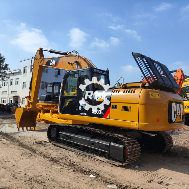 2022 Caterpillar 320D2L-43114152