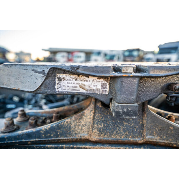 2015 فولفو FMX 460-43114854