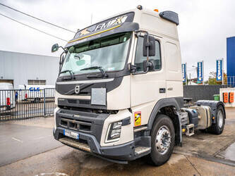 صورة ل رؤوس شاحنات 2016 فولفو FMX 460