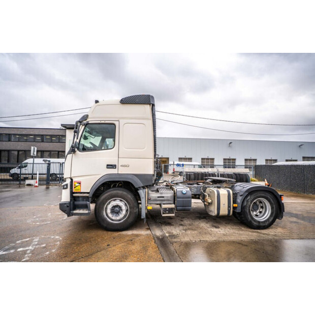 2016 فولفو FMX 460-43114870