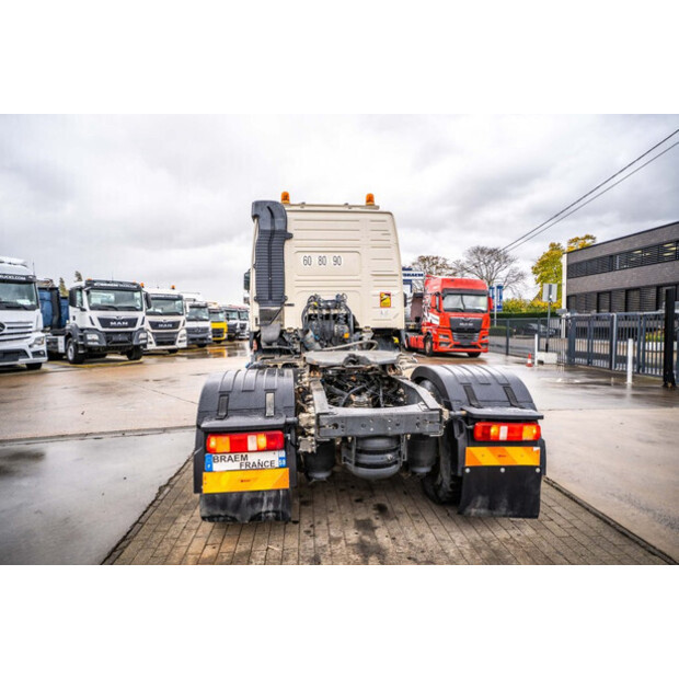 2016 فولفو FMX 460-43114872