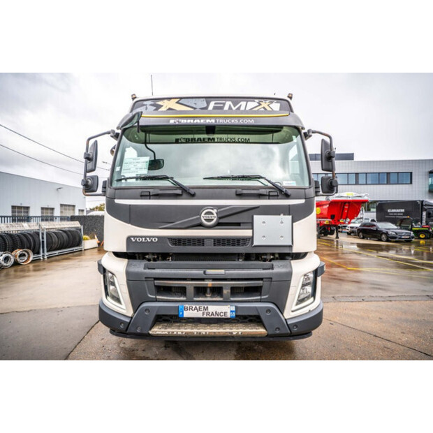 2016 فولفو FMX 460-43114878