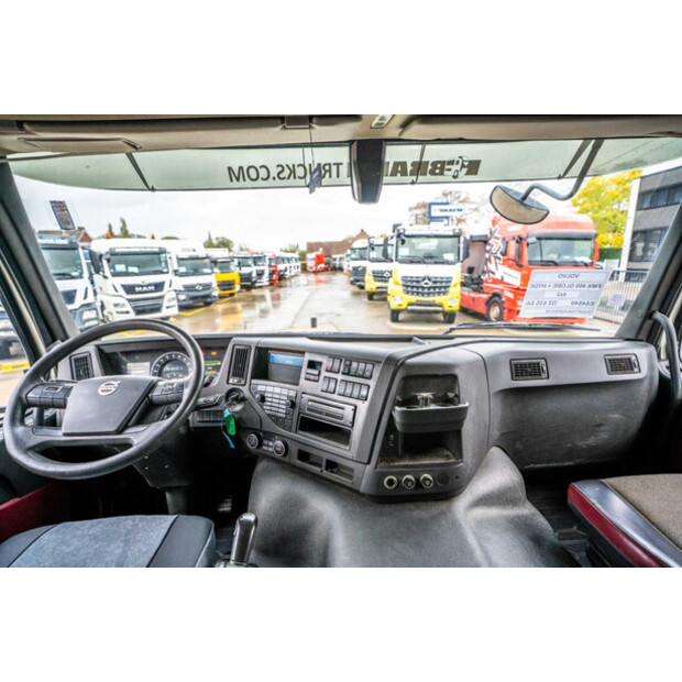 2016 فولفو FMX 460-43114889