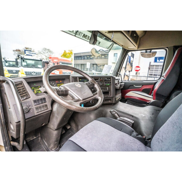 2016 فولفو FMX 460-43114892