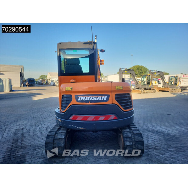 2020 دووسان DX63-3-43115173