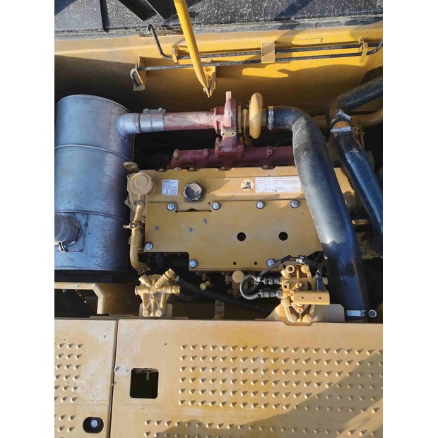 2020 كاتربيلر 320D-43115635