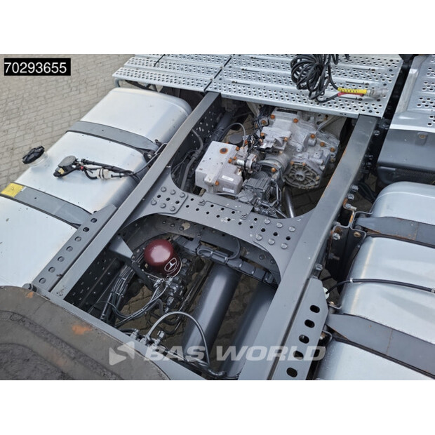 2023 Mercedes-Benz Actros 1848-43116237