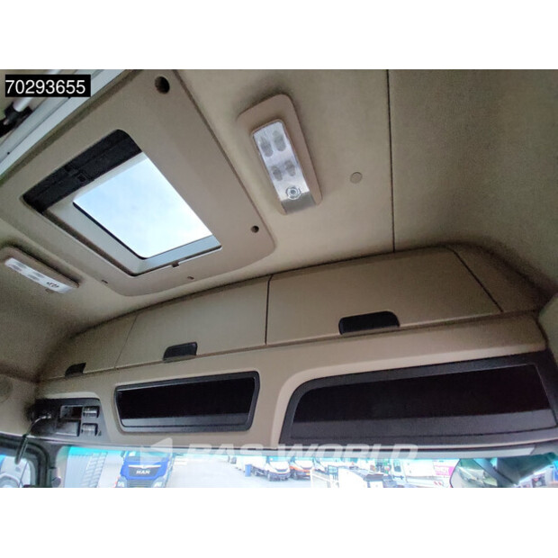 2023 Mercedes-Benz Actros 1848-43116247