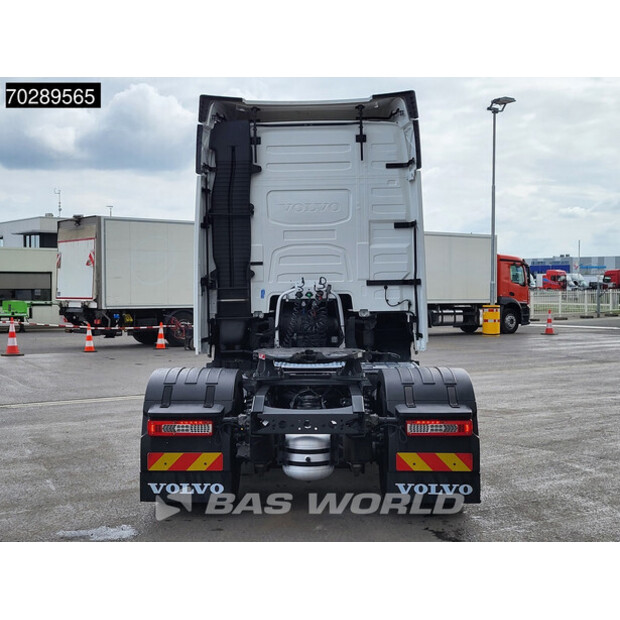 2022 فولفو FH500-43117024