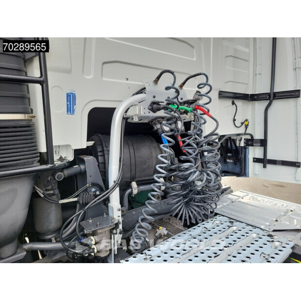 2022 فولفو FH500-43117026