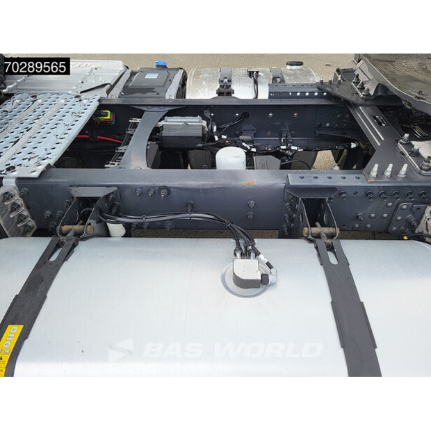 2022 فولفو FH500-43117027