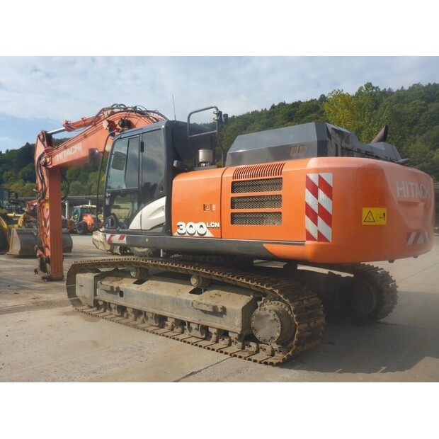 2019 Hitachi ZX300LCN-6-43126703