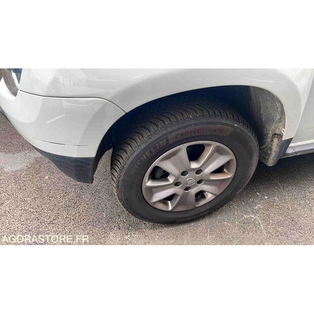 2017 Dacia DUSTER-43134508