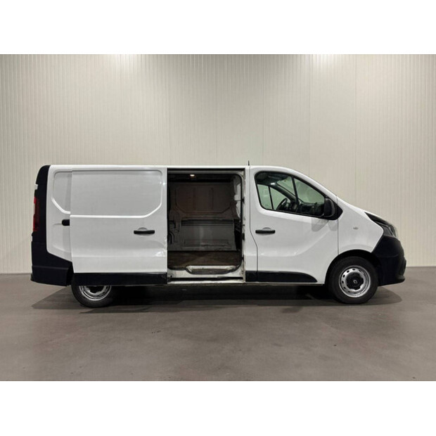 2017 رينو Trafic-43135714