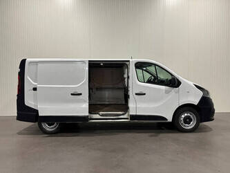 Image de VÉHICULES UTILITAIRES 2017 Renault Trafic