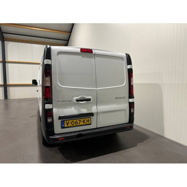 2017 رينو Trafic-43135718