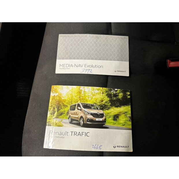 2017 رينو Trafic-43135726