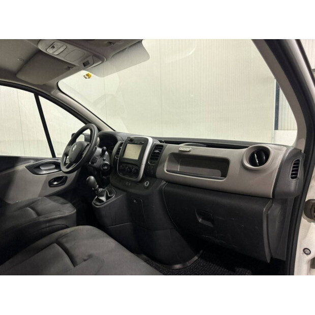 2017 رينو Trafic-43135732