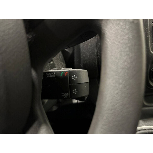 2021 رينو Trafic-43135742