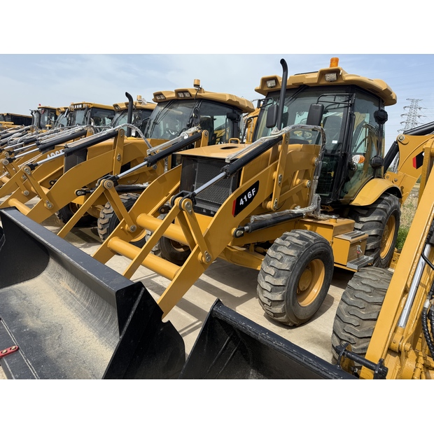 2024 Caterpillar 416F-43136048