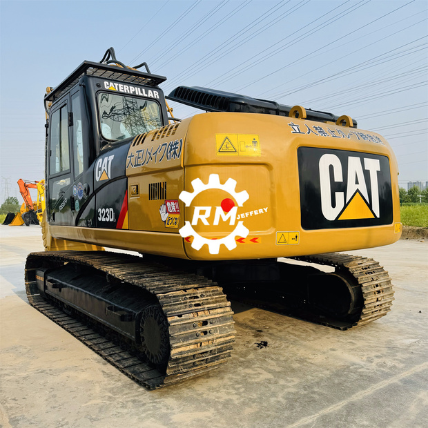 2018 Caterpillar 323D-43136134