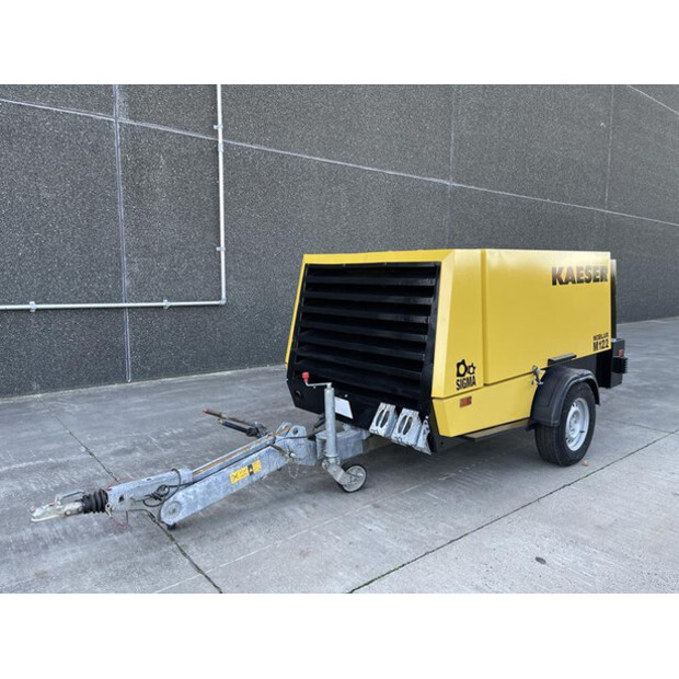 2011 Kaeser M 122 - N-43137348