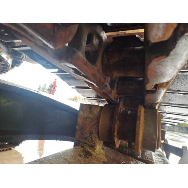 2017 Komatsu PC490LC-11-43137448