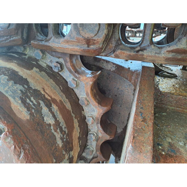 2017 Komatsu PC490LC-11-43137453