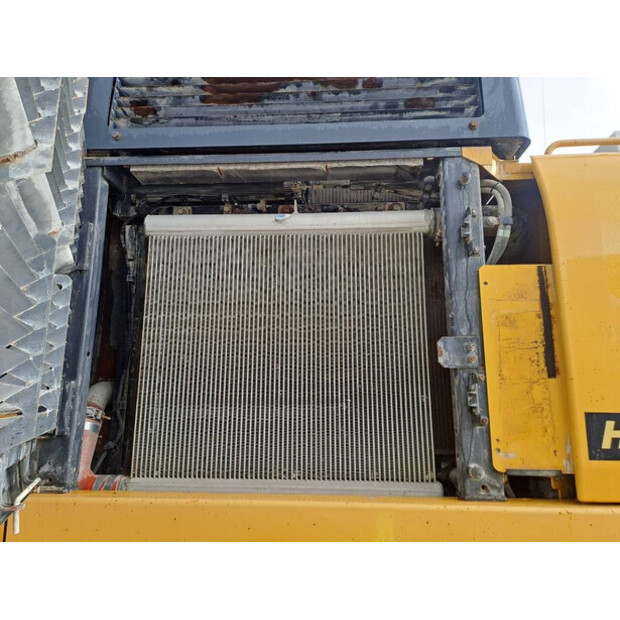 2017 Komatsu PC490LC-11-43137455