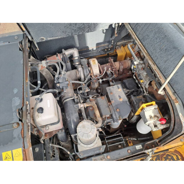 2017 Komatsu PC490LC-11-43137457