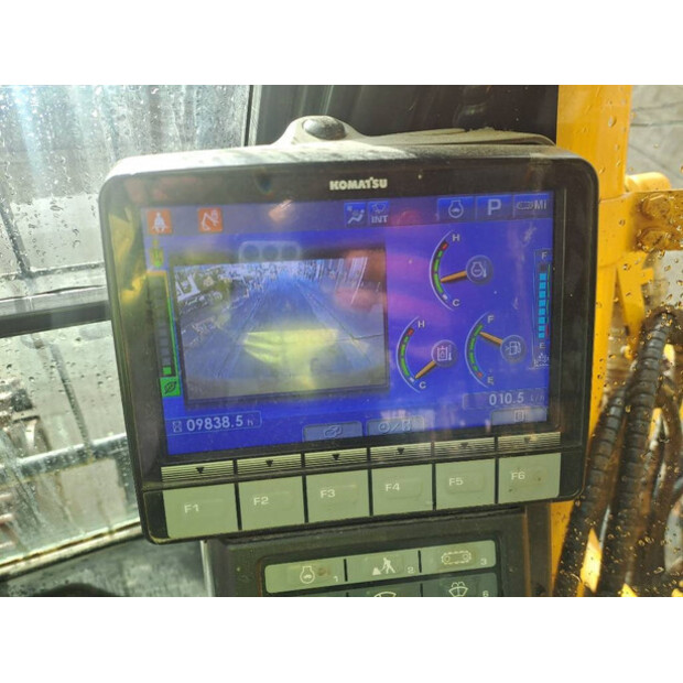 2017 Komatsu PC490LC-11-43137461