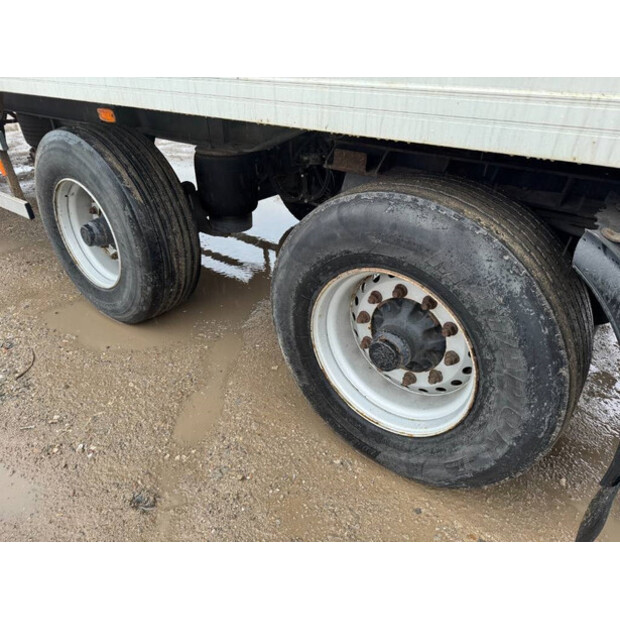 2001 جورينفاجن DRO-12-20-43137570