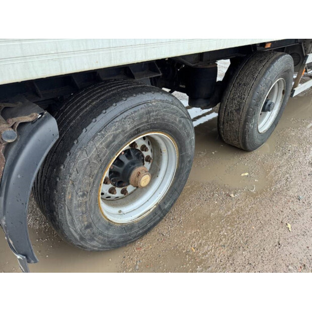 2001 جورينفاجن DRO-12-20-43137571