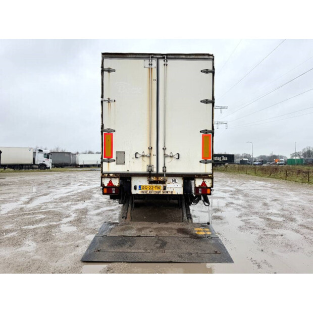 2001 جورينفاجن DRO-12-20-43137573