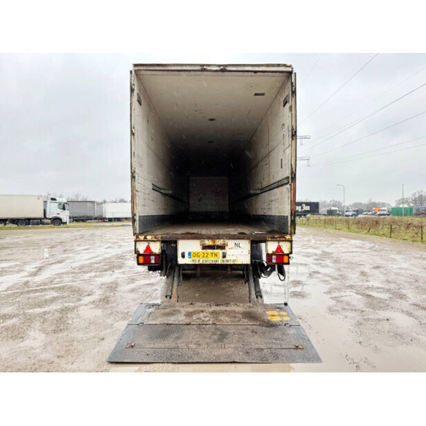 2001 جورينفاجن DRO-12-20-43137574