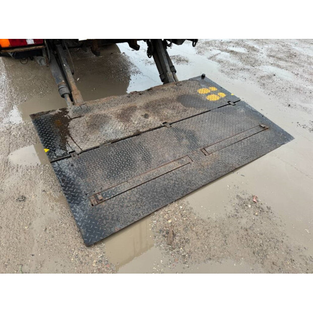 2001 جورينفاجن DRO-12-20-43137576