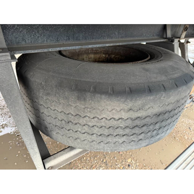 2001 جورينفاجن DRO-12-20-43137584