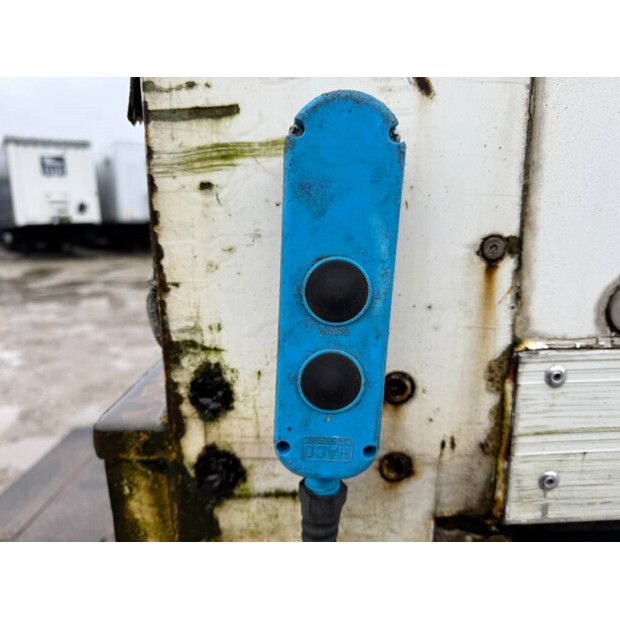 2001 جورينفاجن DRO-12-20-43137588