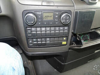 2009-man-tgx-18-400-1328540-43137716