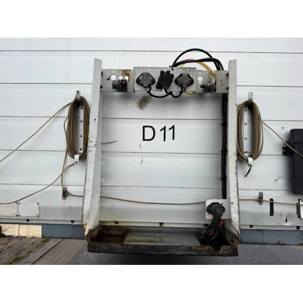 2001 Schmitz Cargobull S01-43137875