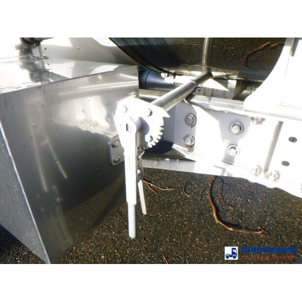 2017 لاج OTHERS-43138081