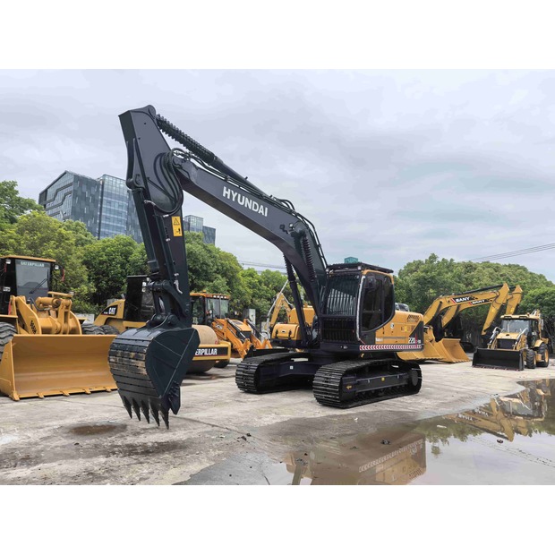 2021 Hyundai R220LC-9S-43138692