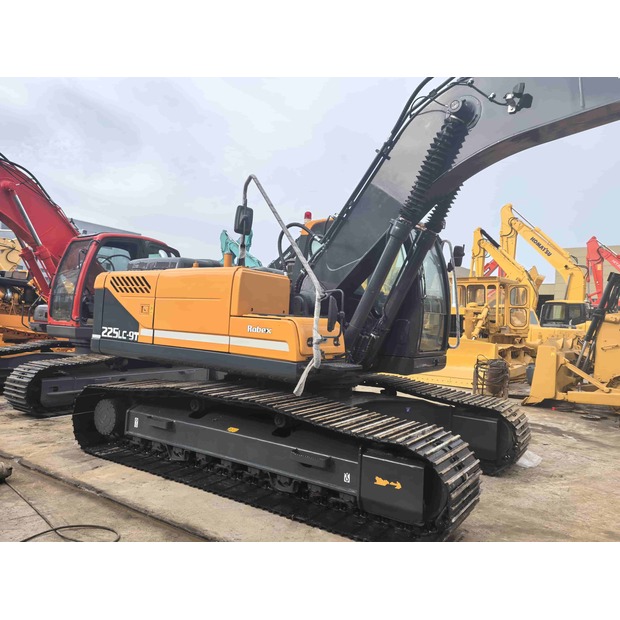 2021 Hyundai R225LC-9T-43138699