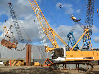 صورة ل كرينات مجنزرة 2006 ليبهير HS 845 HD