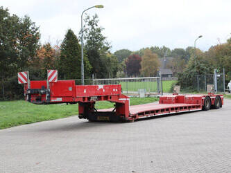 صورة ل مقطورات منخفضة التحميل 2012 دول T-S3F