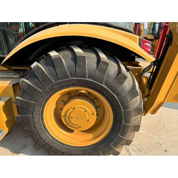 2024 Caterpillar 420F2-43157733